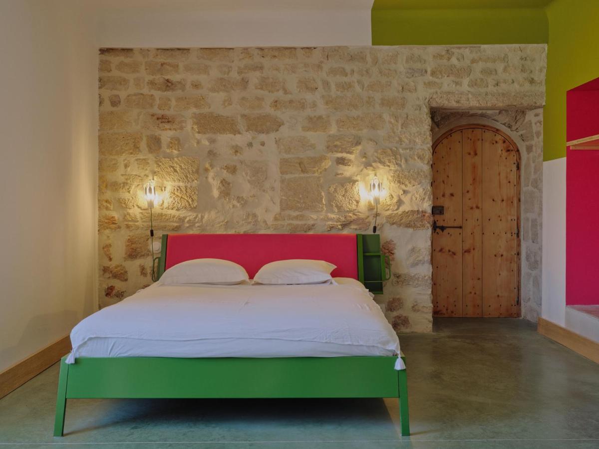 Domaine La Ferme Hi Bride Bed & Breakfast Villelaure Ngoại thất bức ảnh
