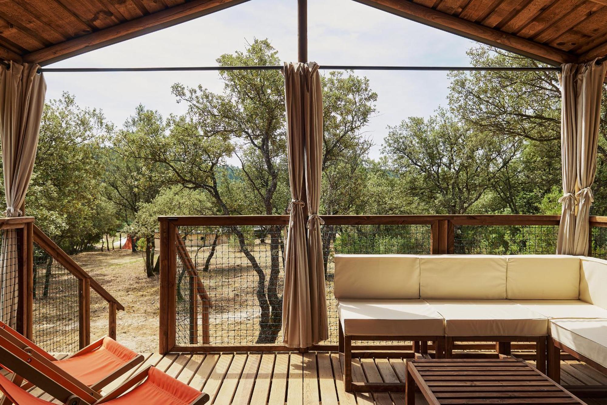 Domaine La Ferme Hi Bride Bed & Breakfast Villelaure Ngoại thất bức ảnh