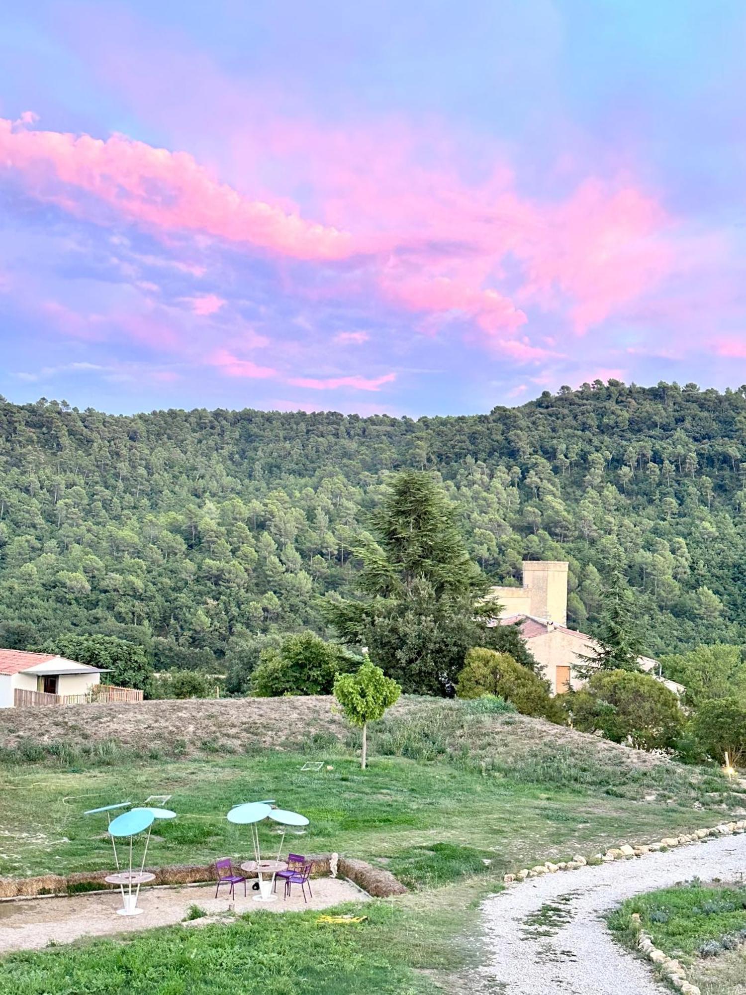 Domaine La Ferme Hi Bride Bed & Breakfast Villelaure Ngoại thất bức ảnh